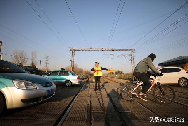 济南铁路道口图片