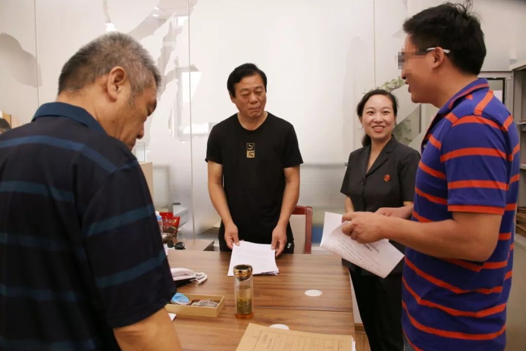 法院积极参与社会共建共治,让更多矛盾"不过堂"高效解决_调解