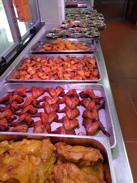 火爆象贤中学校园开放日吸引千余名学生和家长