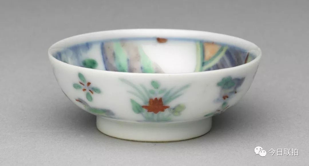 0公分台北故宫藏明 成化窑 斗彩团莲高足杯高7.8公分 口径6.