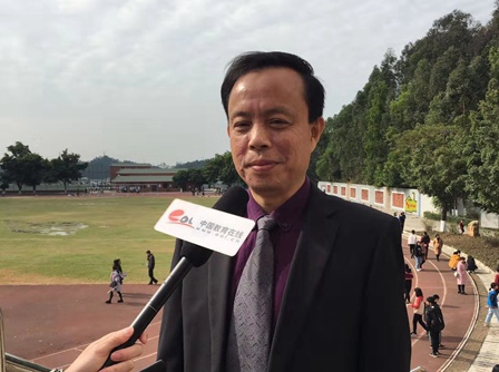 火爆象贤中学校园开放日吸引千余名学生和家长