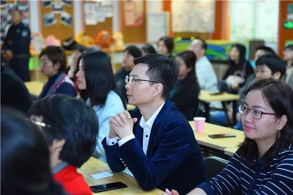 区新婚夫妇大学堂正式成立首场兔爸精彩讲授夫妻如何成为彼此的贵人