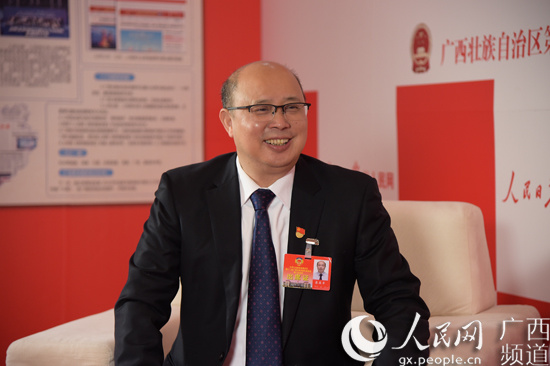 人民网专访广西政协委员广西艺术学院党委书记蔡昌卓