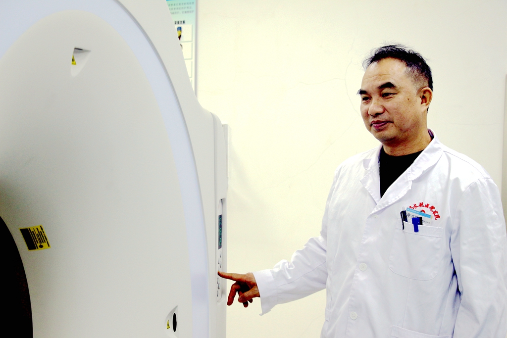 宜昌长航东院放射科医生李志强我为东院骨科自豪