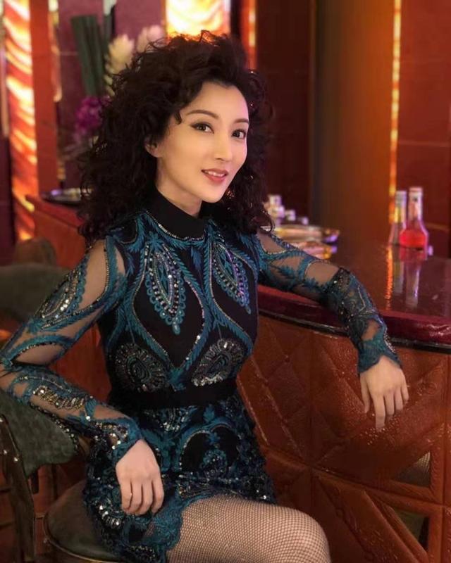 tvb热播剧5位夜总会舞女扮演者大起底有一位效力十年仍然没起色