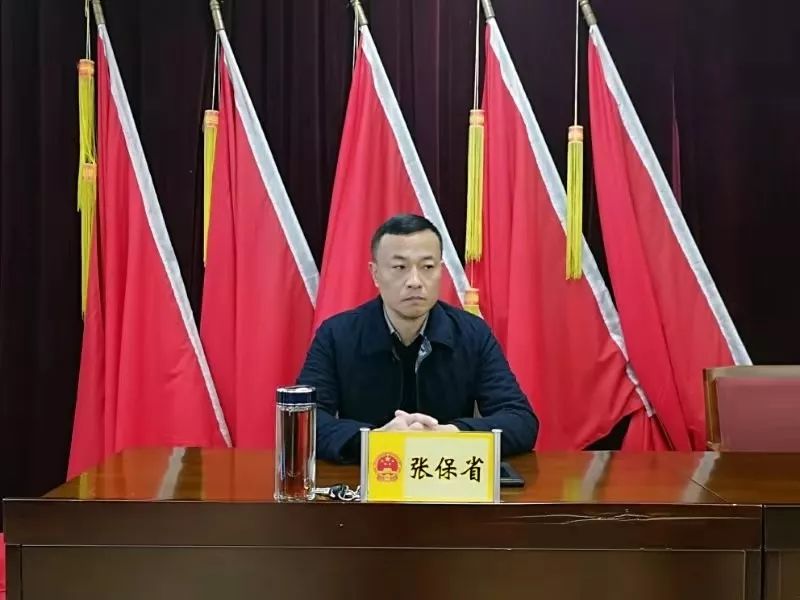 县人大常委会主任王天陆,副主任吕久昌,田青松,张延龙,张保省及委员共