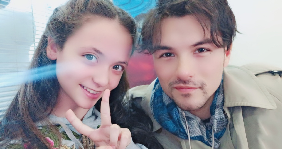 舞法天女的亚曼00后中阿混血一身红衣古装美到窒息