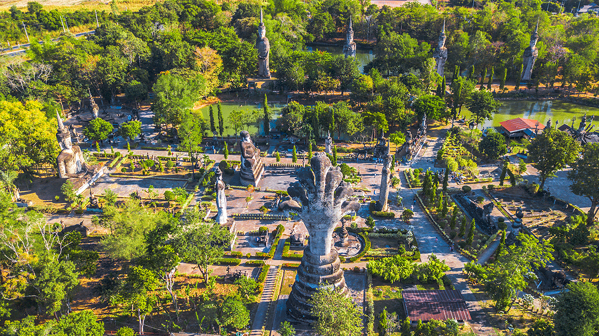 原创泰国最奇葩景点之一廊开府撒拉教窟雕塑比西游记内容还奇幻
