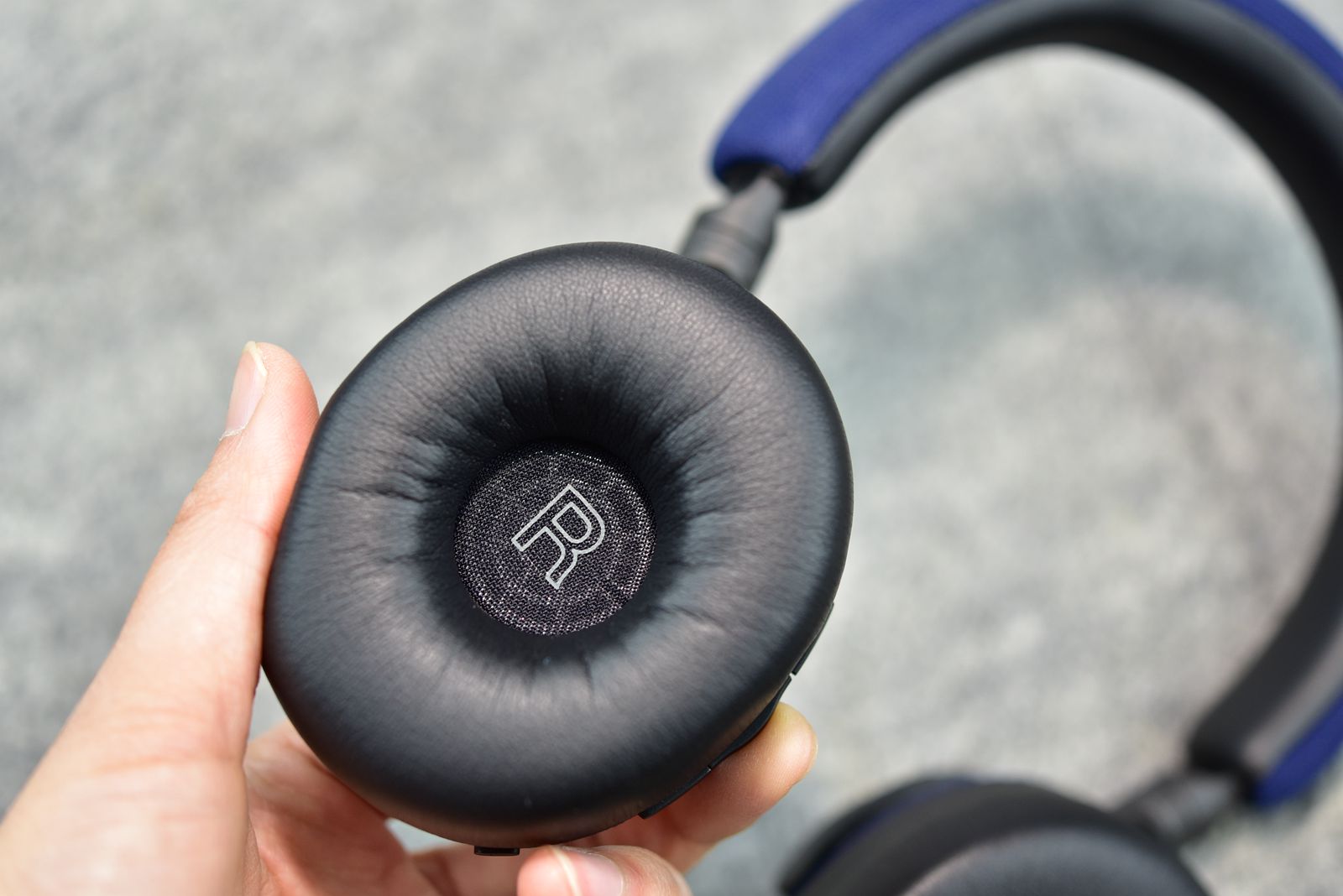 品味英格兰潮流bw02px5主动降噪耳机评测