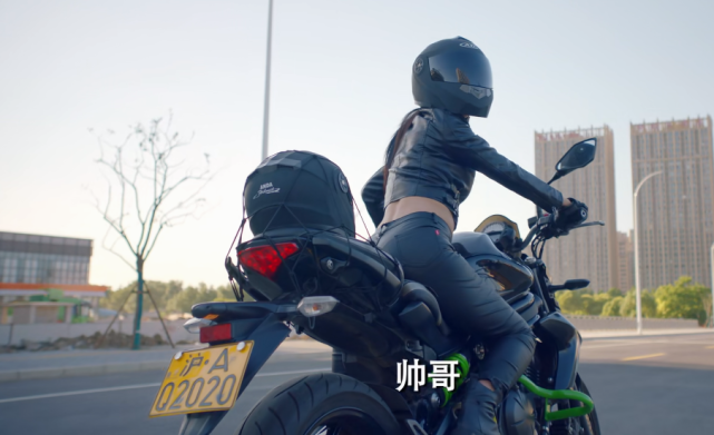 爱情公寓5为博同情开播道具就高达二十万网友下血本了