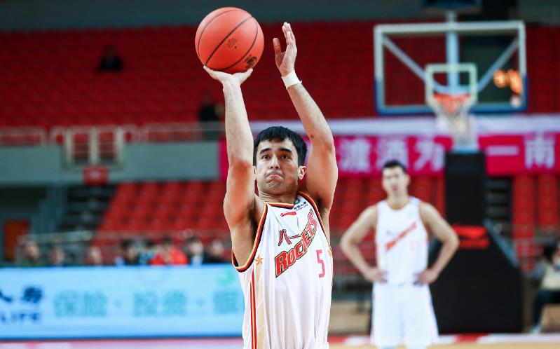 原创末节独砍1243雷蒙归期未定此人已成八一男篮后场最稳之人