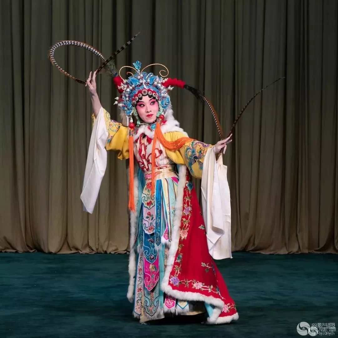 《廉锦枫》 作者:敏而好学者《京剧—虹桥赠珠》作者:红山春前