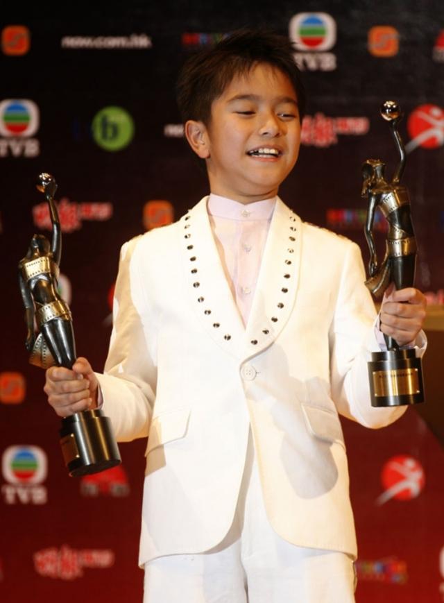 22岁吴澋滔悼念亡母司马燕离世五周年,遵照母亲嘱咐退圈低调生活