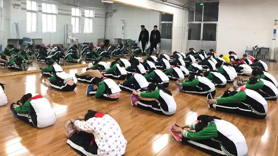 舞动青春 活力四射2019年学校被国家体育总局体操运动管理中心全国