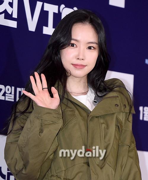 「md photo」 孙娜恩首尔出席《动物园先生:消失的vip》首映_电影