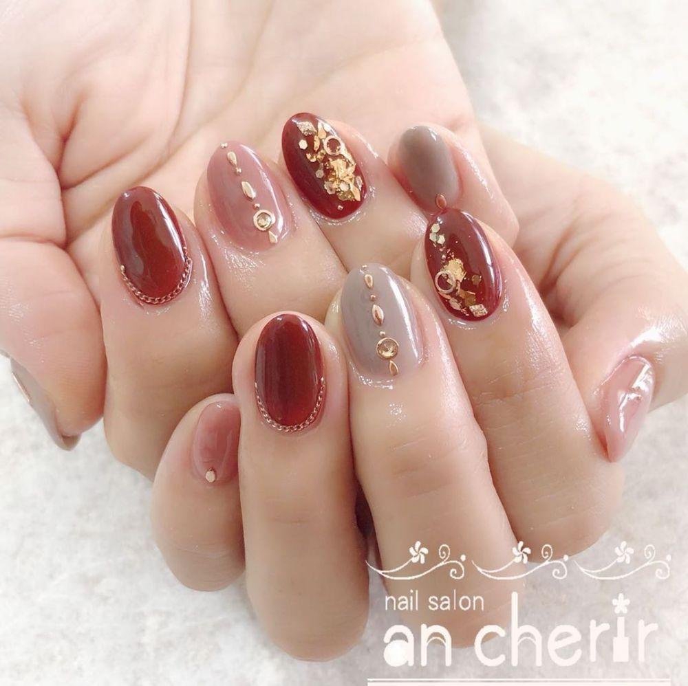 2020年超美25款新年美甲提案有节日感却不俗气