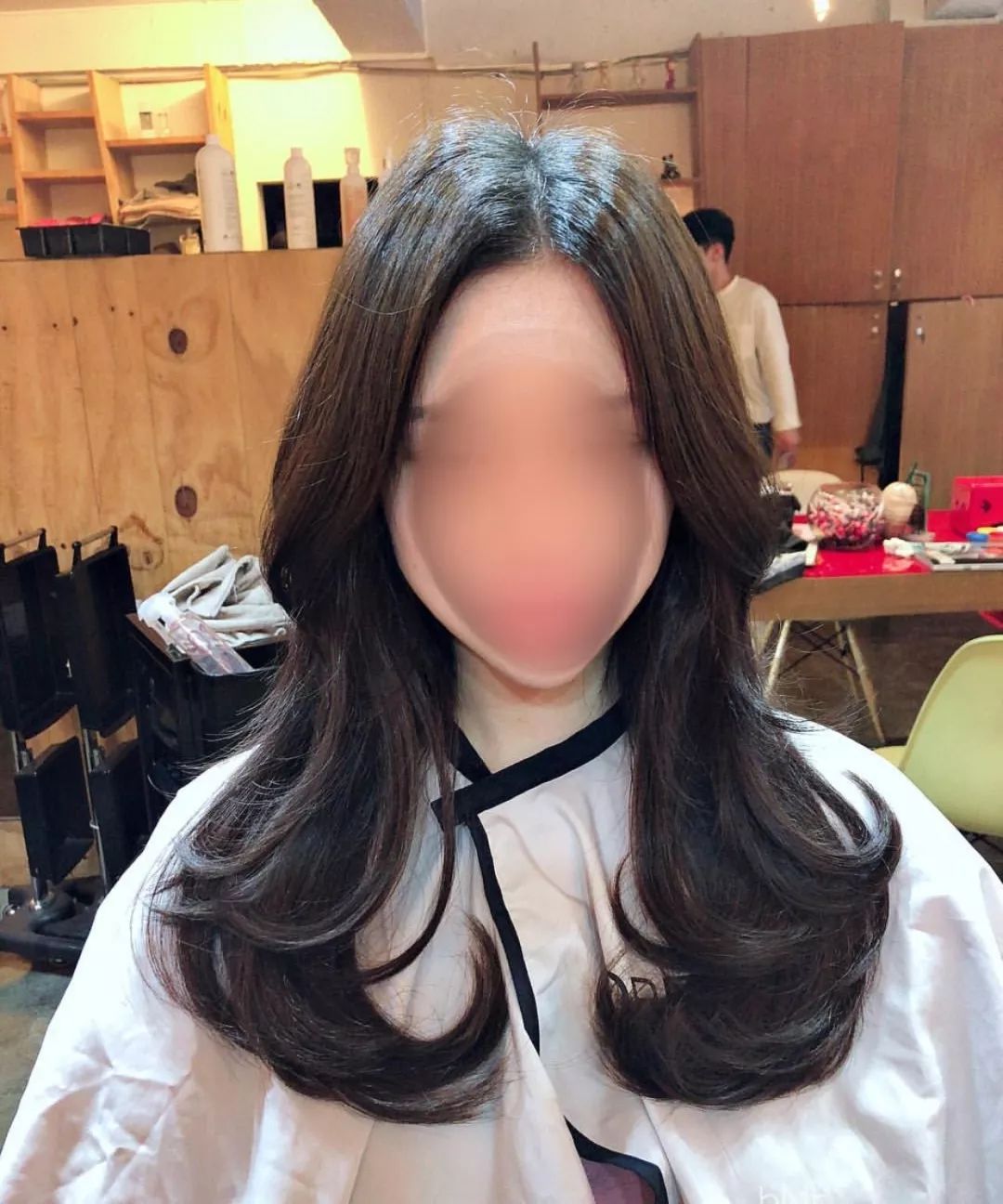 只看发型不看脸