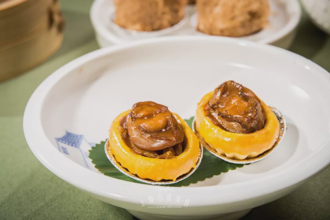 陆家嘴新开江景粤菜馆一口鲍鱼酥圈粉无数