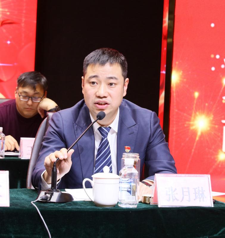 北京新发地总经理张月琳表示,面对 2019 年农产品行情跌宕起伏的经济