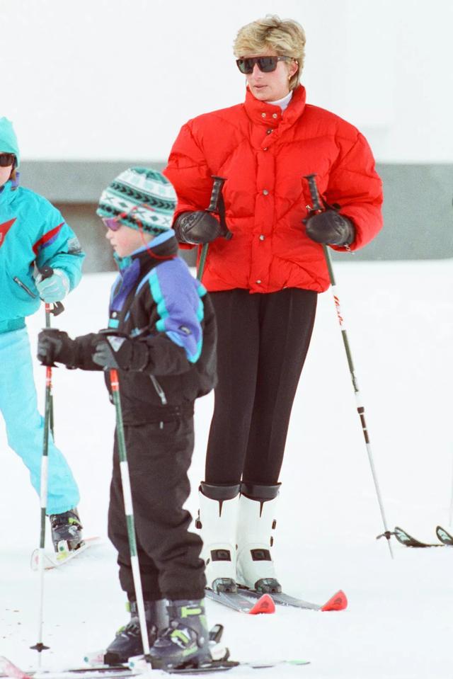 戴安娜·高登滑雪照片图片