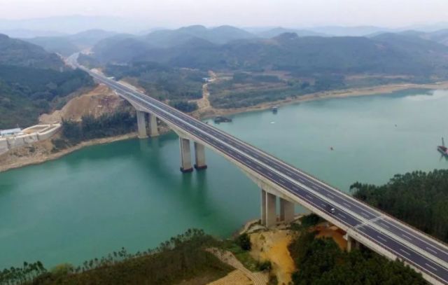 第26座柳州又将新增一座跨江大桥连接阳和大桥与洛维高速桥