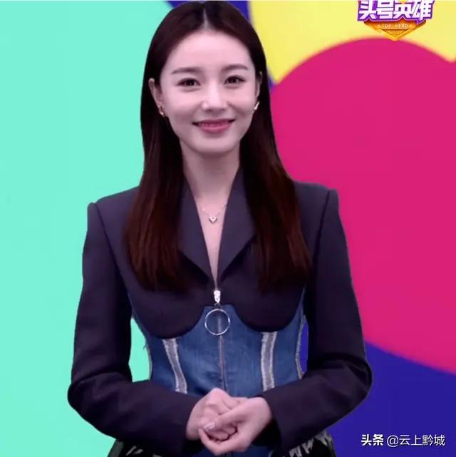 张睿女主持人图片