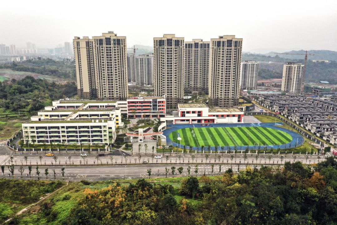 朝阳小学金兴校区宜游:滨江休闲文化旅游与大型主题公园蔡家作为一个