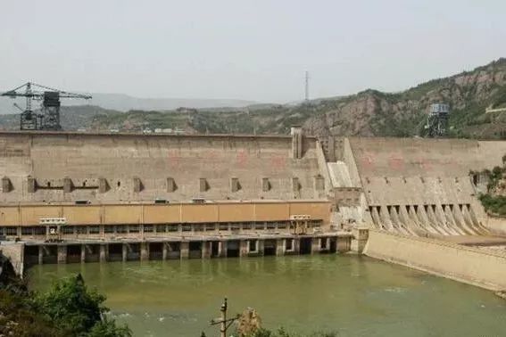 水库的蓄清排浑