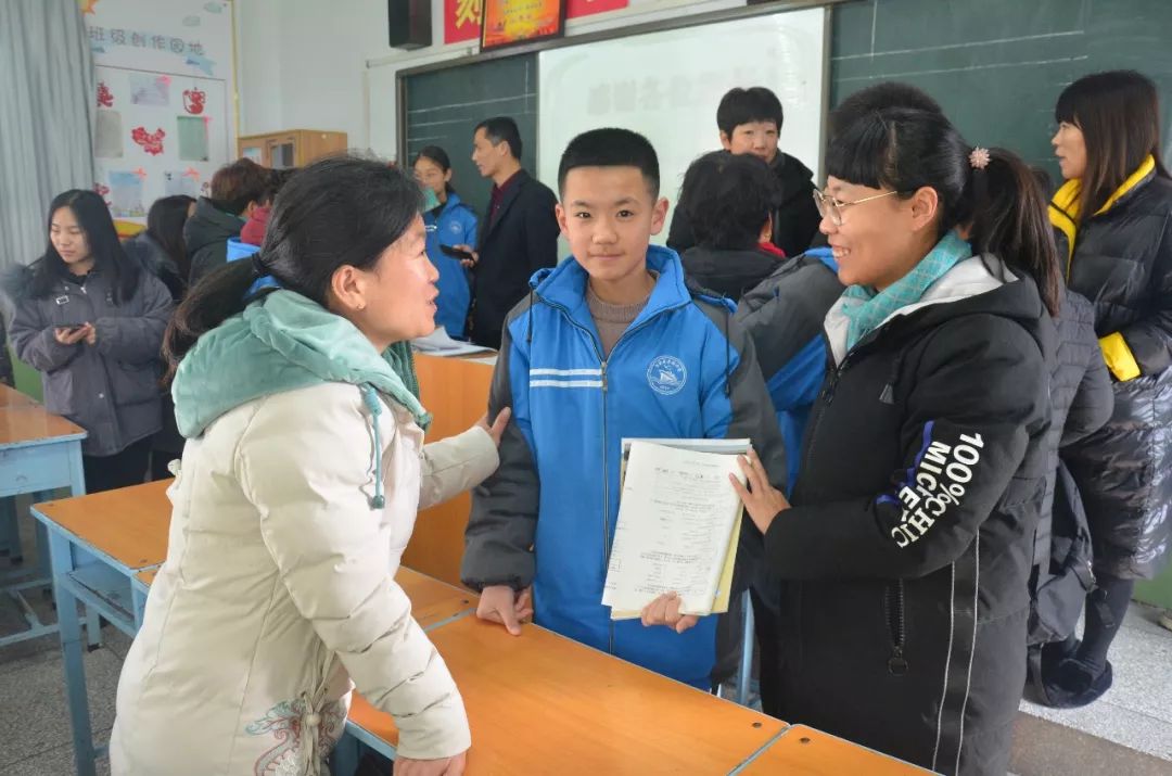 万荣县实验中学妇女节图片