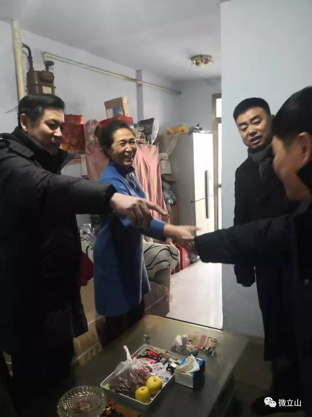 温暖立山#市委副书记顾兆文到深沟寺街道 走访慰问困难群众