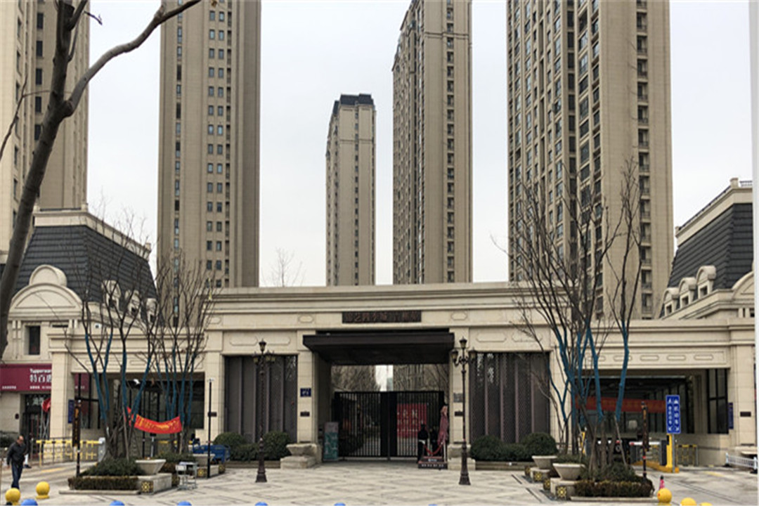 贾鲁河畔看锦艺双子如何斗法融创蛟龙