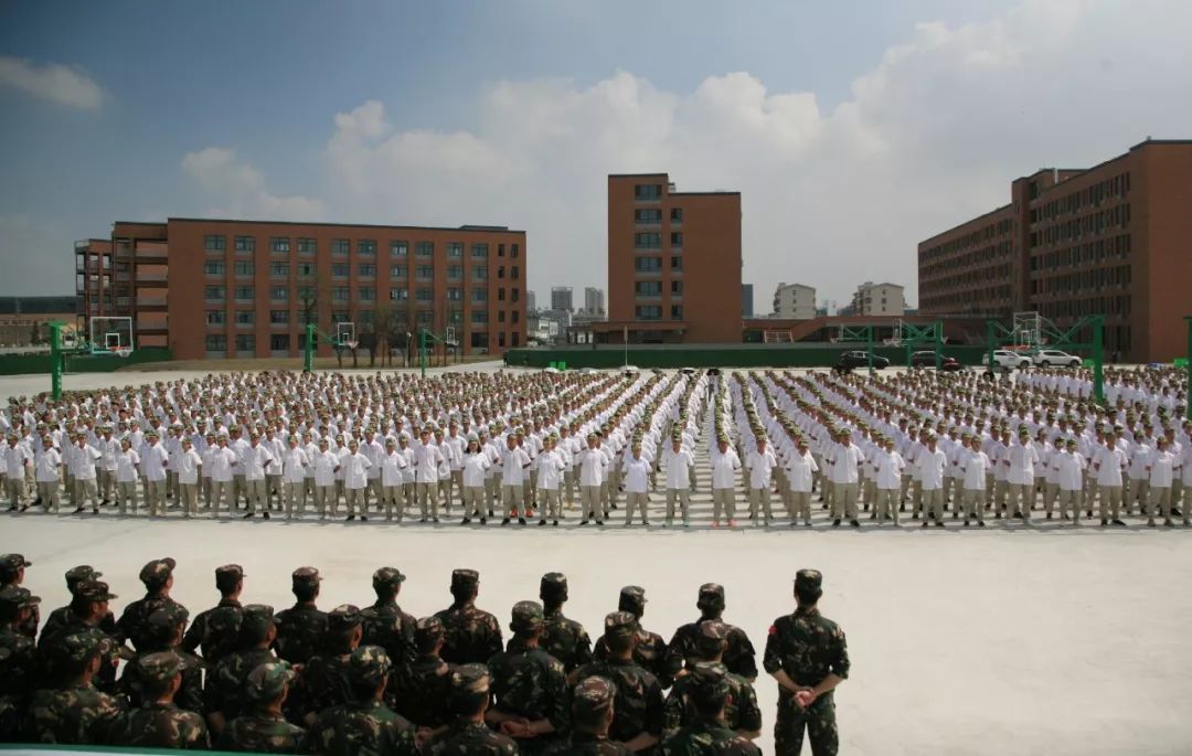 平阳县万全综合高中后勤职工招聘启事全年招聘