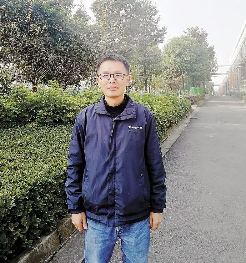 10年,他在富士康干了一件大事!