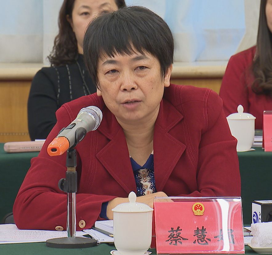 蔡慧娟代表建议,加大红火蚁疫情专业化防控的扶持力度,将红火蚁疫情