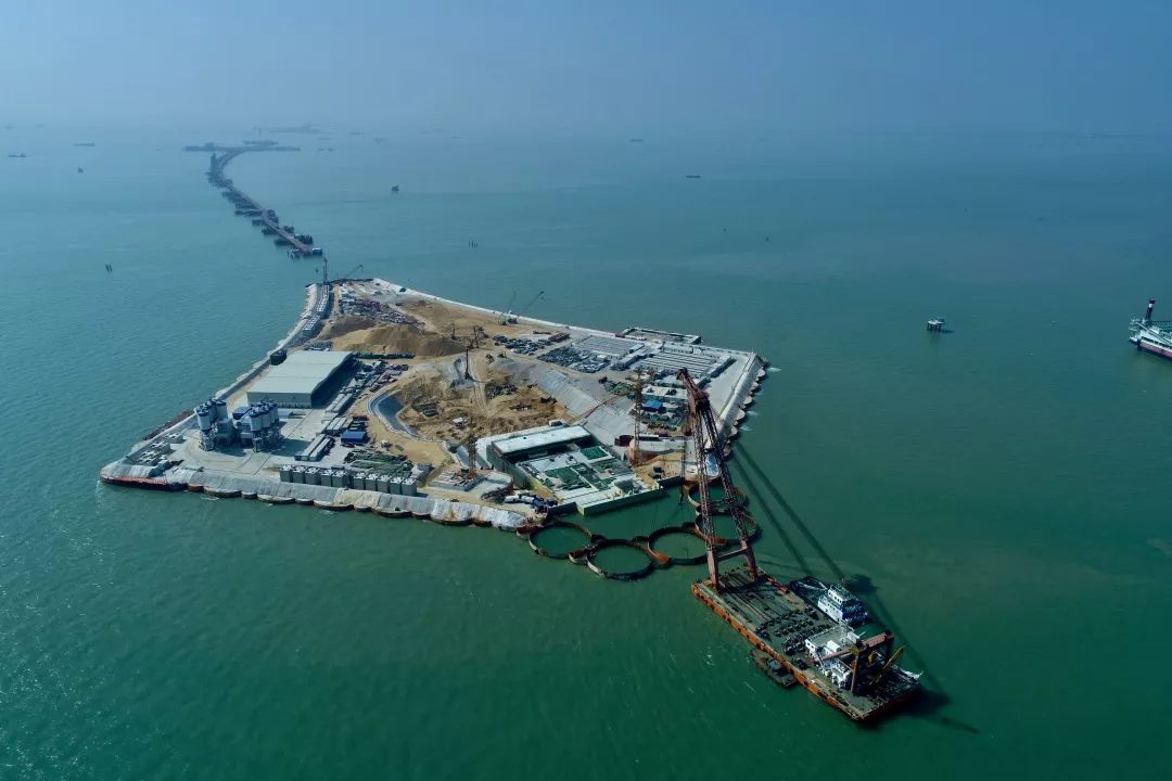 2020开门红深中通道西人工岛岛头钢圆筒开始拆除