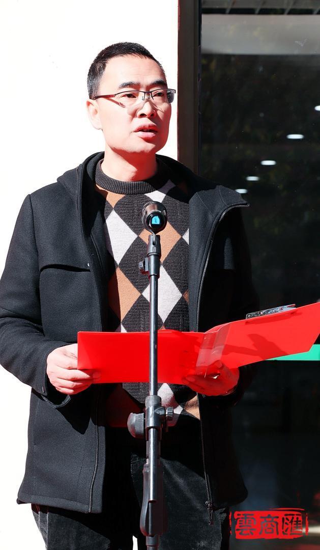 楚雄州商务局副局长李银