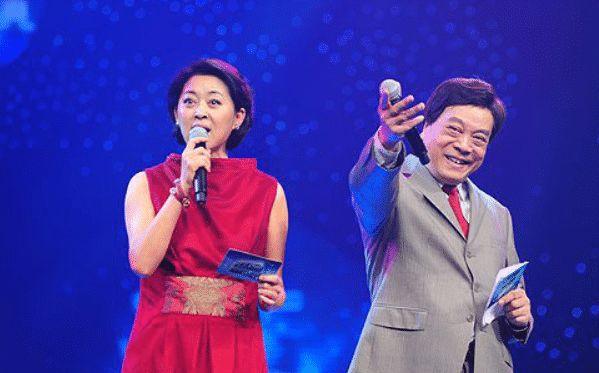 倪萍大方承认和杨澜曾有恩怨,赵忠祥的态度让她记了一辈子