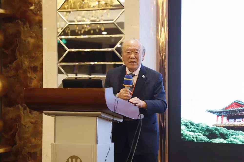 贾连顺教授致词上海长征医院贾连顺教授团队专家分享贾连顺教授陈雄生