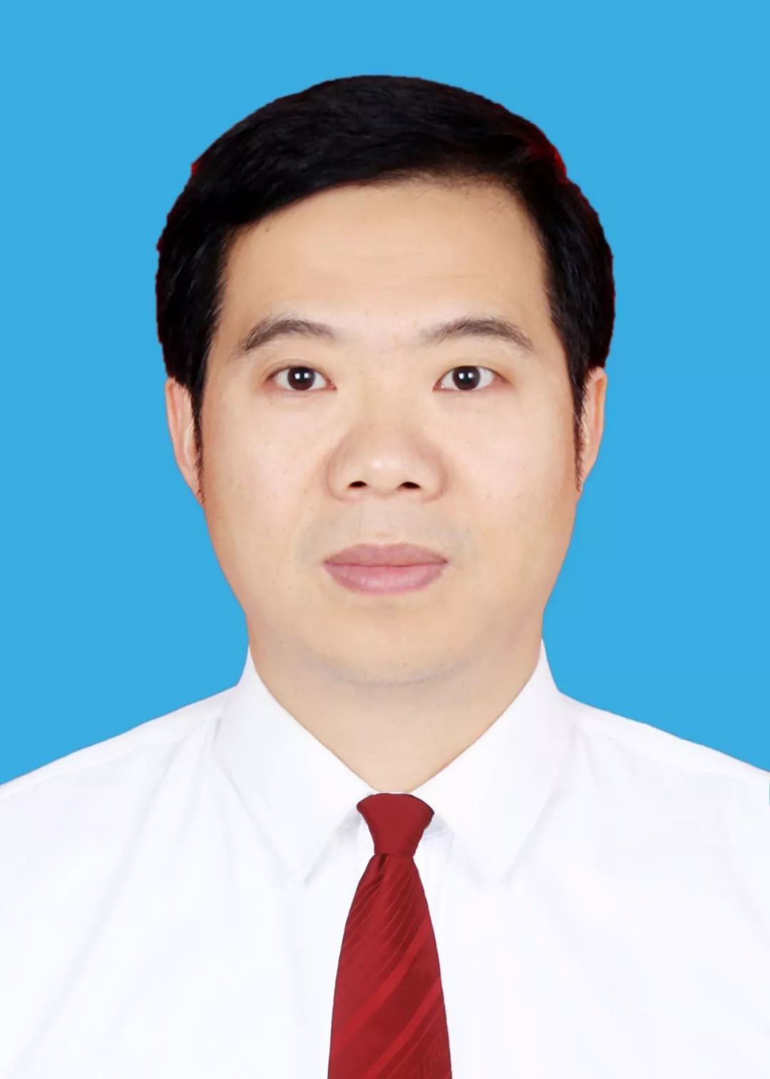 该同志挂任县扶贫办副主任至今,在负责中央脱贫攻坚专项巡视反馈意见