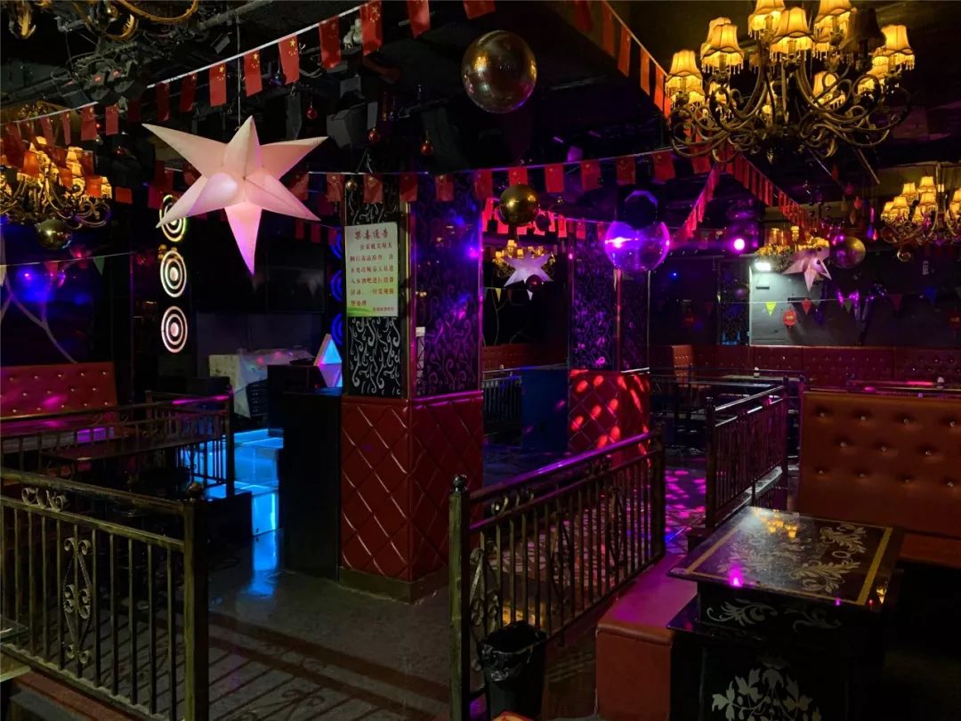 柏塘新领域酒吧1月15号重装开业全新升级带给最嗨的娱乐体验