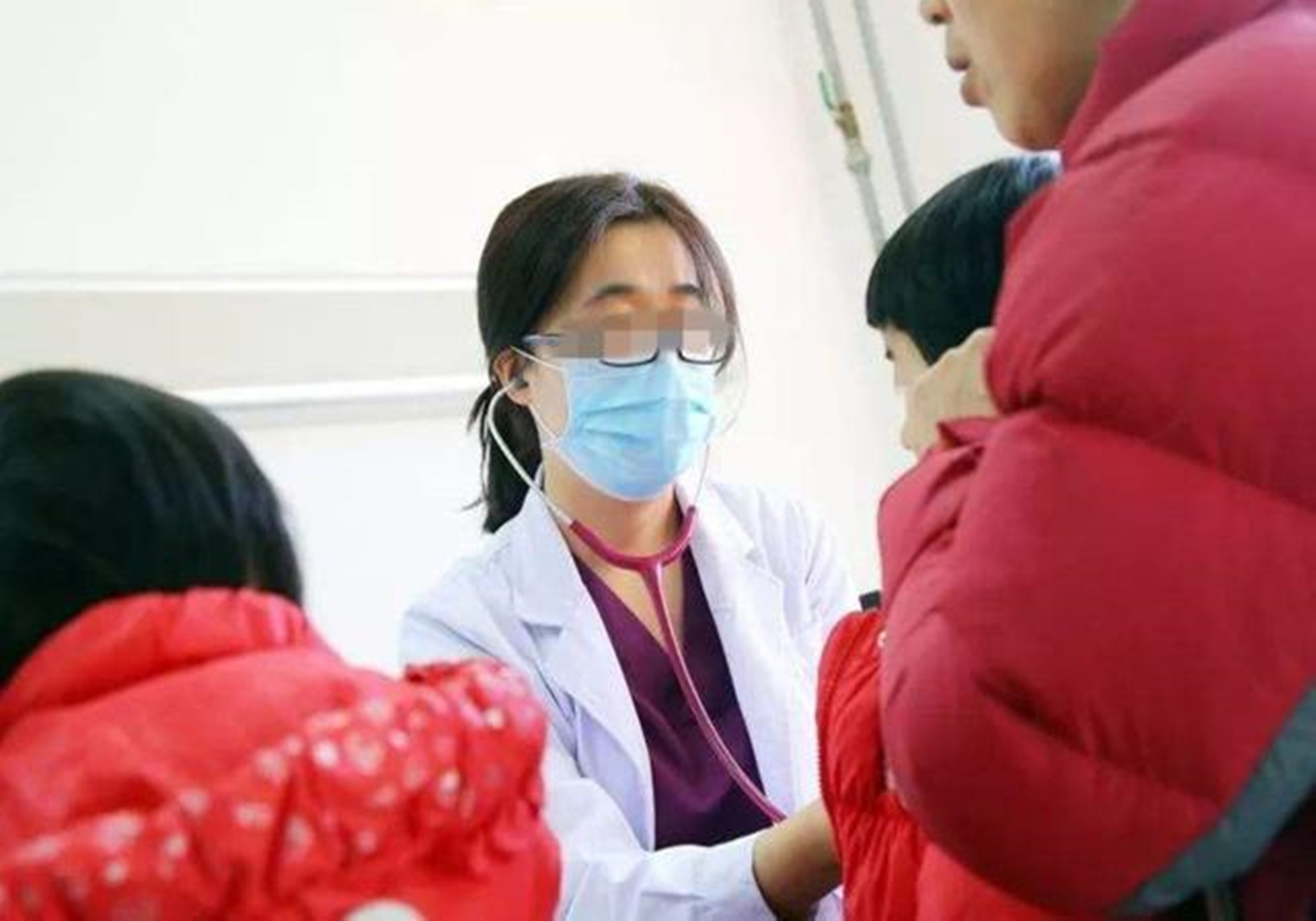 女孩月经初潮一般发生在几岁？早于这个年龄，通常再难长高_孩子