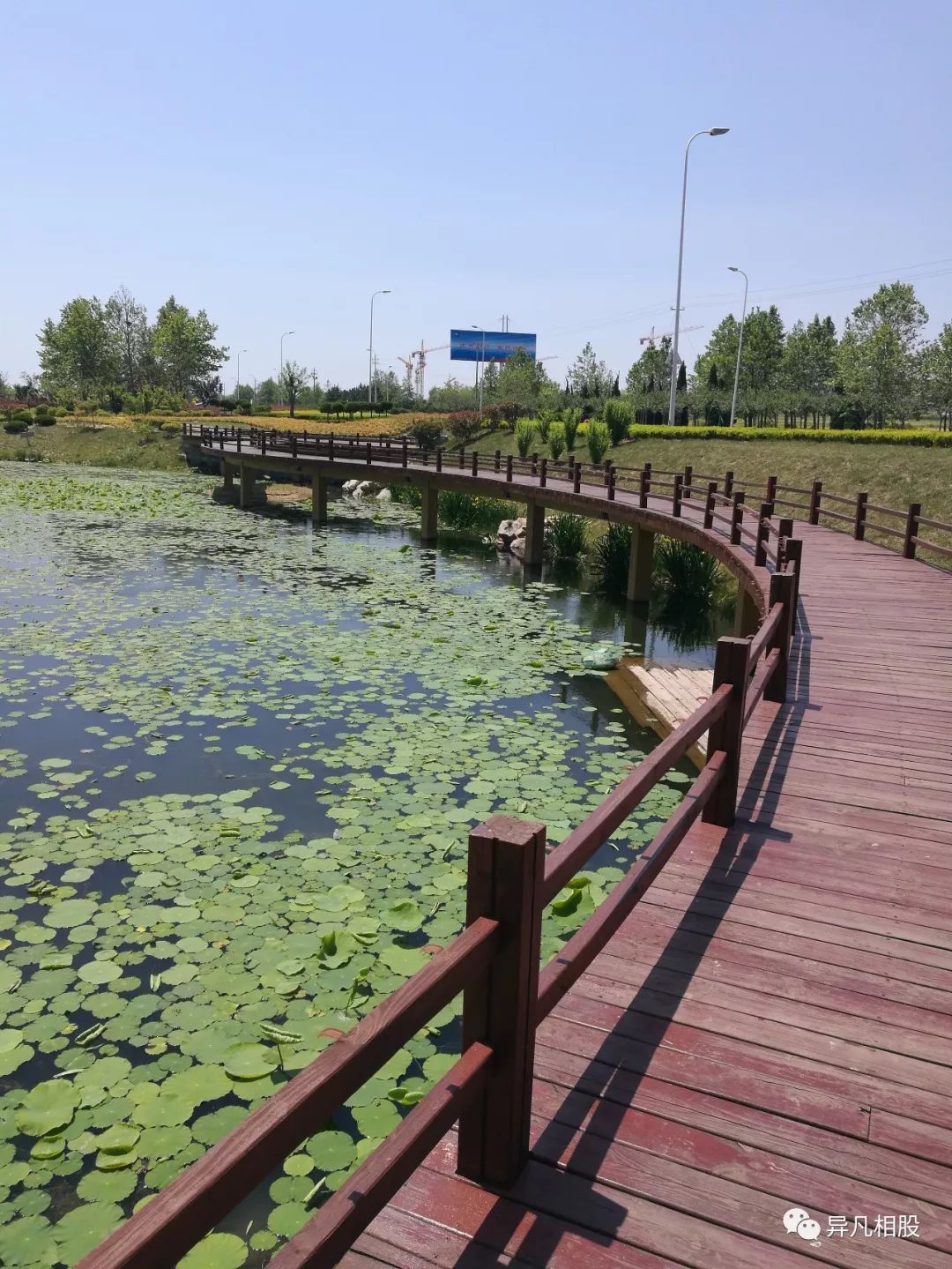 摩旅山东容城石岛港,这里是中国大陆距离韩国最近的地方,肉眼可以看到