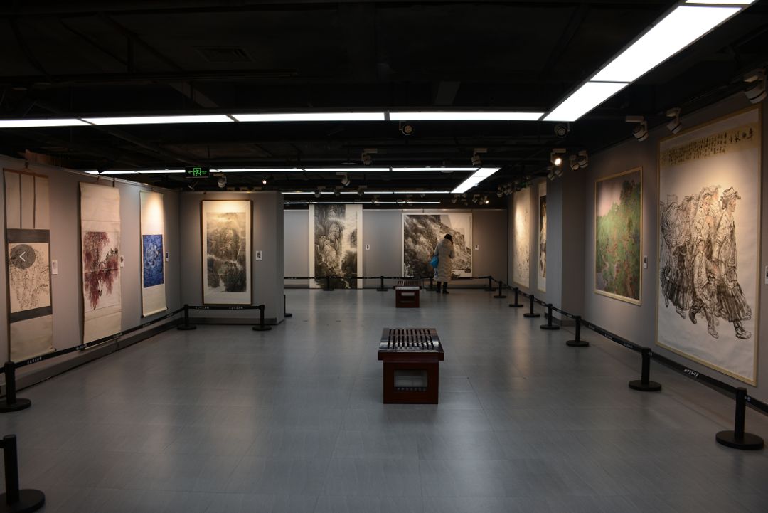 new year新年惠民艺术展活动时间:2020年1月活动地点:市美术馆展厅或