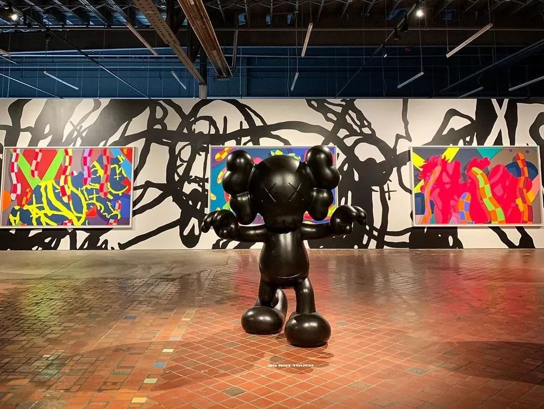 Kaws картинки в высоком качестве