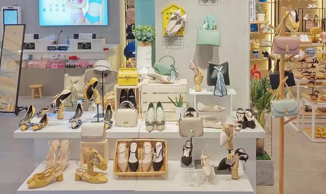 解锁超值购物来三福百货满108元立减30元过年就要放肆购