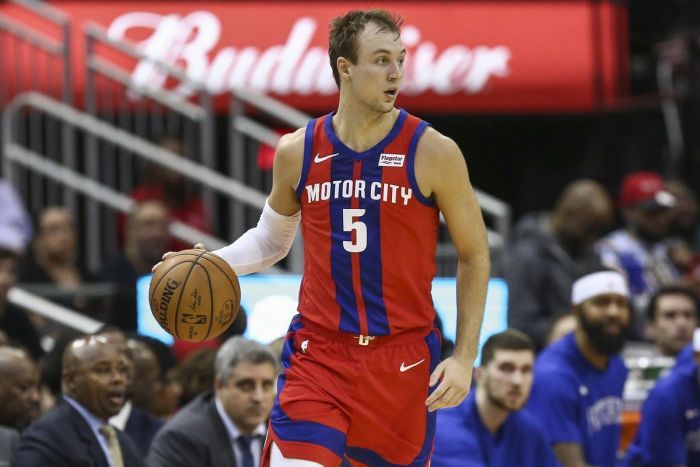 活塞战绩惨不忍睹格里芬赛季报销全队均被摆上交易货架