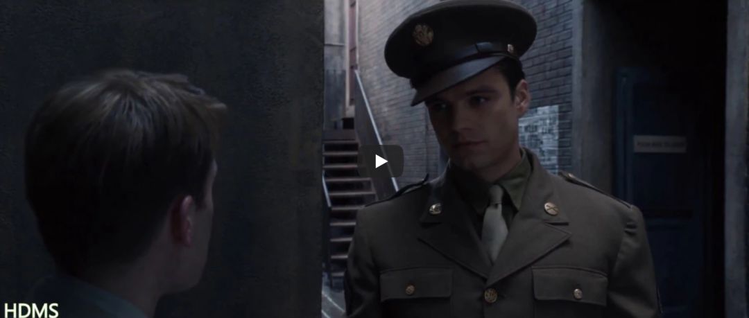 例如,当我们见到瘦小的美国队长时,我们对史蒂夫罗杰斯了解多少?