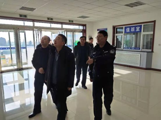 【春节慰问暖警心 浓浓关怀显真情】天镇县县长刘川楠春节前夕莅临