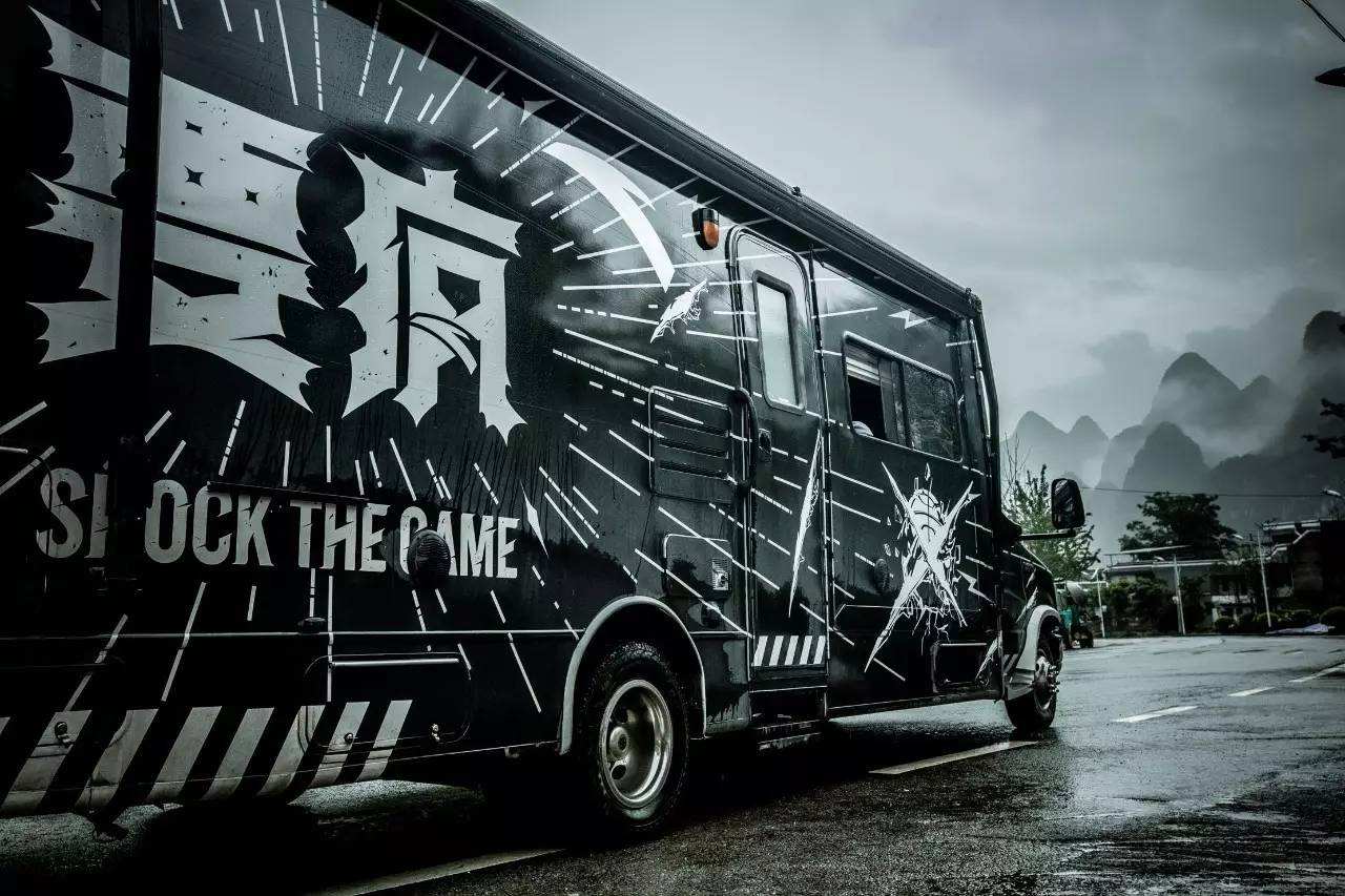 安踏潮牌"要疯"商标申请又被驳回?这回真要"疯"了!