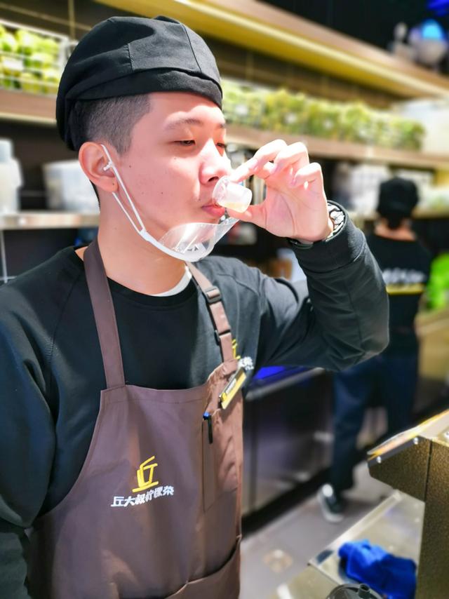过年离开广州喝不到丘大叔?别急!柠檬茶制作步骤,详解无隐瞒